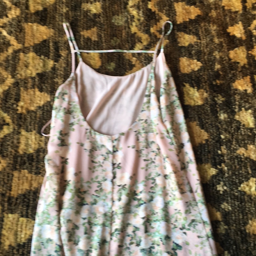 Dress - Picture 5 of 5